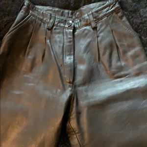 Leather - lined Black size 5/6 soft! 2 pocket pants